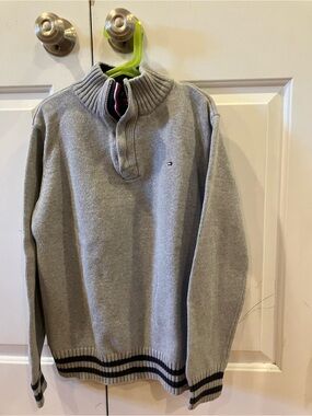 Tommy Hilfiger Men's Light Gray Zip-Neck Sweater with Striped Hem
